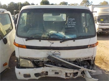 2001 HINO DUTRO Used Cab & Chassis Trucks for sale