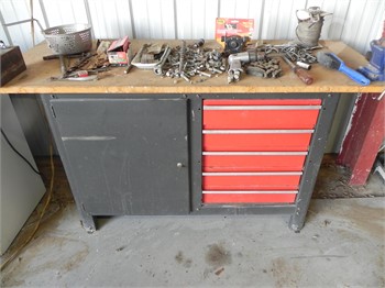 CRAFTSMAN BENCH Used Workbenches / Tables Shop / Warehouse upcoming auctions
