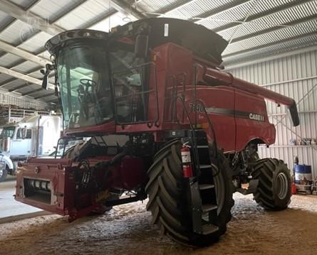 2018 CASE IH 7140 Used Combines for sale