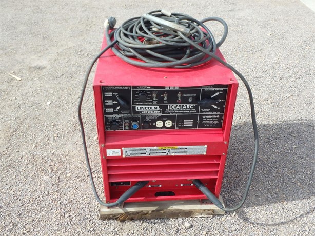 2002 LINCOLN ELECTRIC IDEALARC TIG250 Used Welders for sale