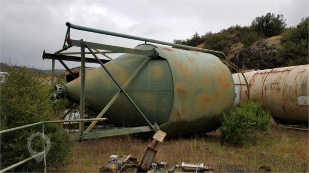 UNKNOWN 300 BBL CEMENT SILO Used Other for sale