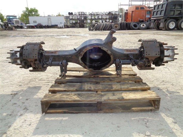 2001 FREIGHTLINER FLC120 Used Axle Truck / Trailer Components for sale
