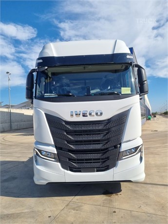 2025 IVECO S-WAY 530 New Fahrgestell LKW zum verkauf