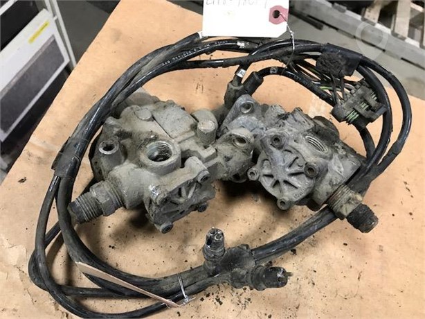 FREIGHTLINER Used Air Brake System Truck / Trailer Components for sale