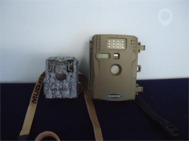 2 GAME CAMERAS Used Sporting Goods / Outdoor Recreation Personal Property / Household items auction results