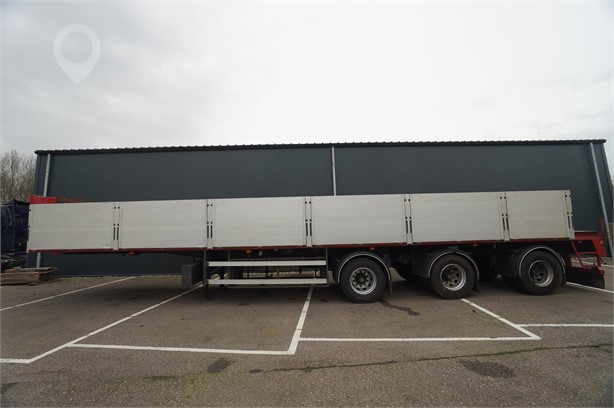 2000 FLOOR 3 AXLE OPEN BOX WITH ALUMINIUM SIDE BOARDS Used Standard Flatbed Trailers for sale