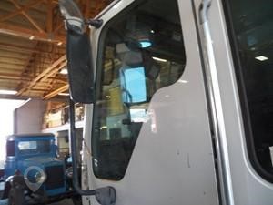 2002 FREIGHTLINER CONDOR LOW CAB FORWARD Used Glass Truck / Trailer Components for sale