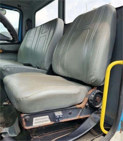 1995 FREIGHTLINER FL70 Used Seat Truck / Trailer Components for sale
