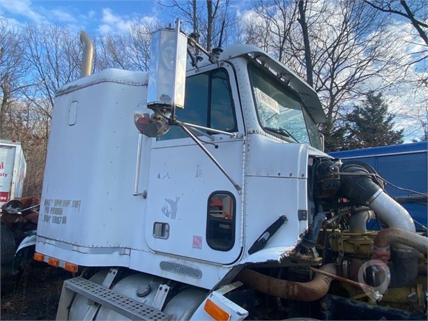 1995 FREIGHTLINER FLD112 Used Cab Truck / Trailer Components for sale