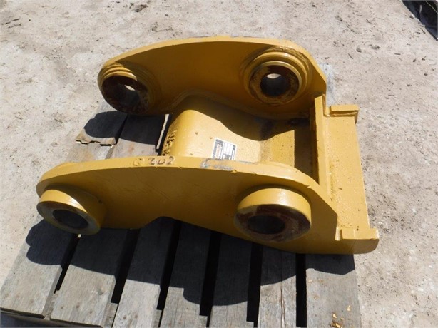 1900 WBM 300 SERIES FOR WBM STYLE LUGS Used Coupler / Quick Coupler (Penggandeng) for rent