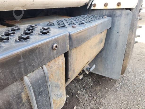 2006 CHEVROLET C7500 Used Battery Box Truck / Trailer Components for sale