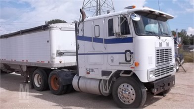 International Cabover Trucks W Sleeper For Sale 16