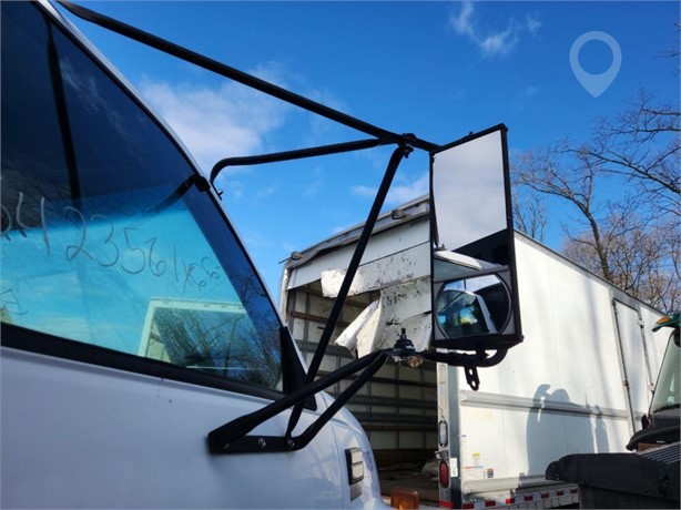 1999 GMC C7500 Used Glass Truck / Trailer Components for sale