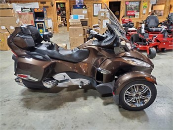 2015 Can-Am® Spyder® RS 5-Speed Semi-Automatic (SE5)
