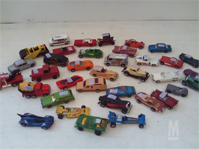 A104 Cast Matchbox Style Cars Otros Artículos Para La - barbie on twitter its a roblox error not something from