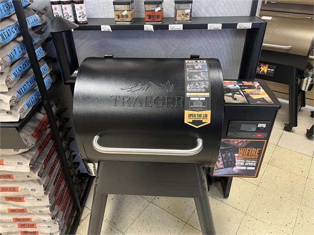 TRAEGER PRO 575 New Grills Personal Property / Household items for sale
