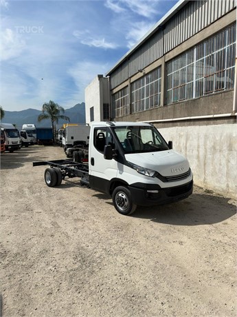 2019 IVECO DAILY 35C18 Used transporter fahrgestell zum verkauf