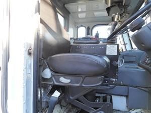 2004 FREIGHTLINER CONDOR Gebraucht Sitz LKW- / Anhängerkomponenten zum verkauf