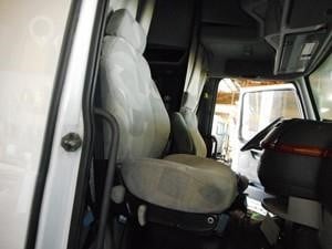 2009 VOLVO VNL670 Used Seat Truck / Trailer Components for sale