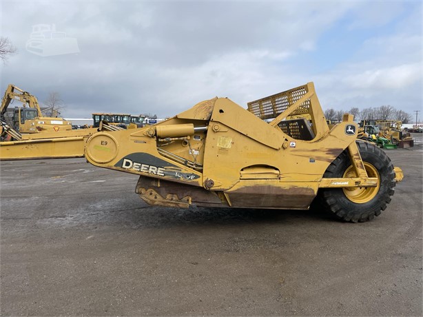 2012 DEERE 1810E Used プルスクレーパー for rent
