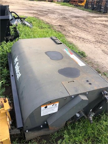 2018 BOBCAT SWEEPER 72 Used スイーパー for rent