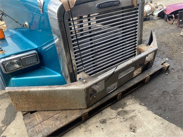 1997 FREIGHTLINER FLD112SD Used Bumper Truck / Trailer Components for sale