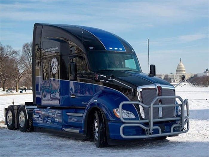 Special Kenworth T680 W990 Models To Be Featured At Mid