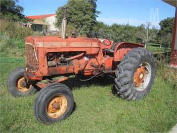 1966 Allis Chalmers D17 Series 4 tractor in Tonganoxie, KS