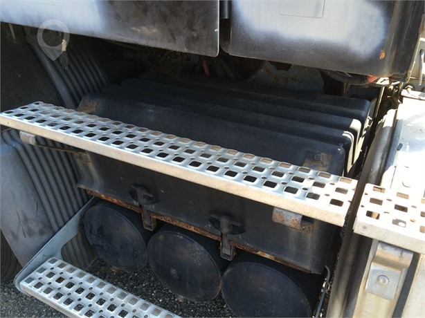 2003 VOLVO VNM Used Battery Box Truck / Trailer Components for sale