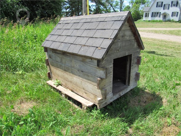 HOMEMADE DOG HOUSE Used Pet Food & Supplies Personal Property / Household items auction results