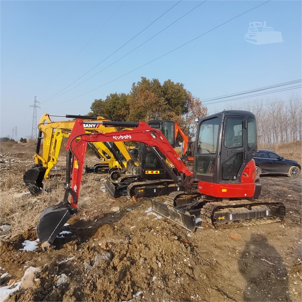 2019 KUBOTA KX135-3SZ Used Mini (up to 12,000 lbs) Excavators for sale