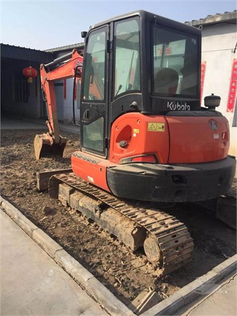 2017 KUBOTA KX75UR-3 Used Crawler Excavators for sale