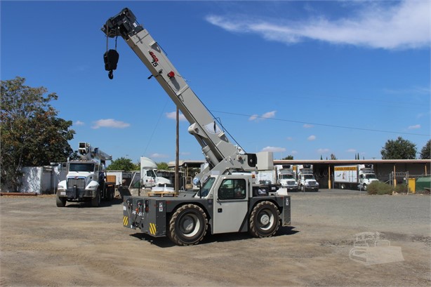 2022 SHUTTLELIFT SCD15 Used Carry Deck Cranes / Pick and Carry Cranes for hire
