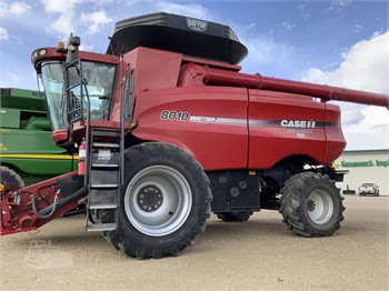 2008 CASE IH 8010 Used Combine Harvesters for sale