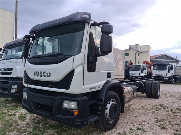 2014 IVECO EUROCARGO 180E32 Used Chassis Cab Trucks for sale