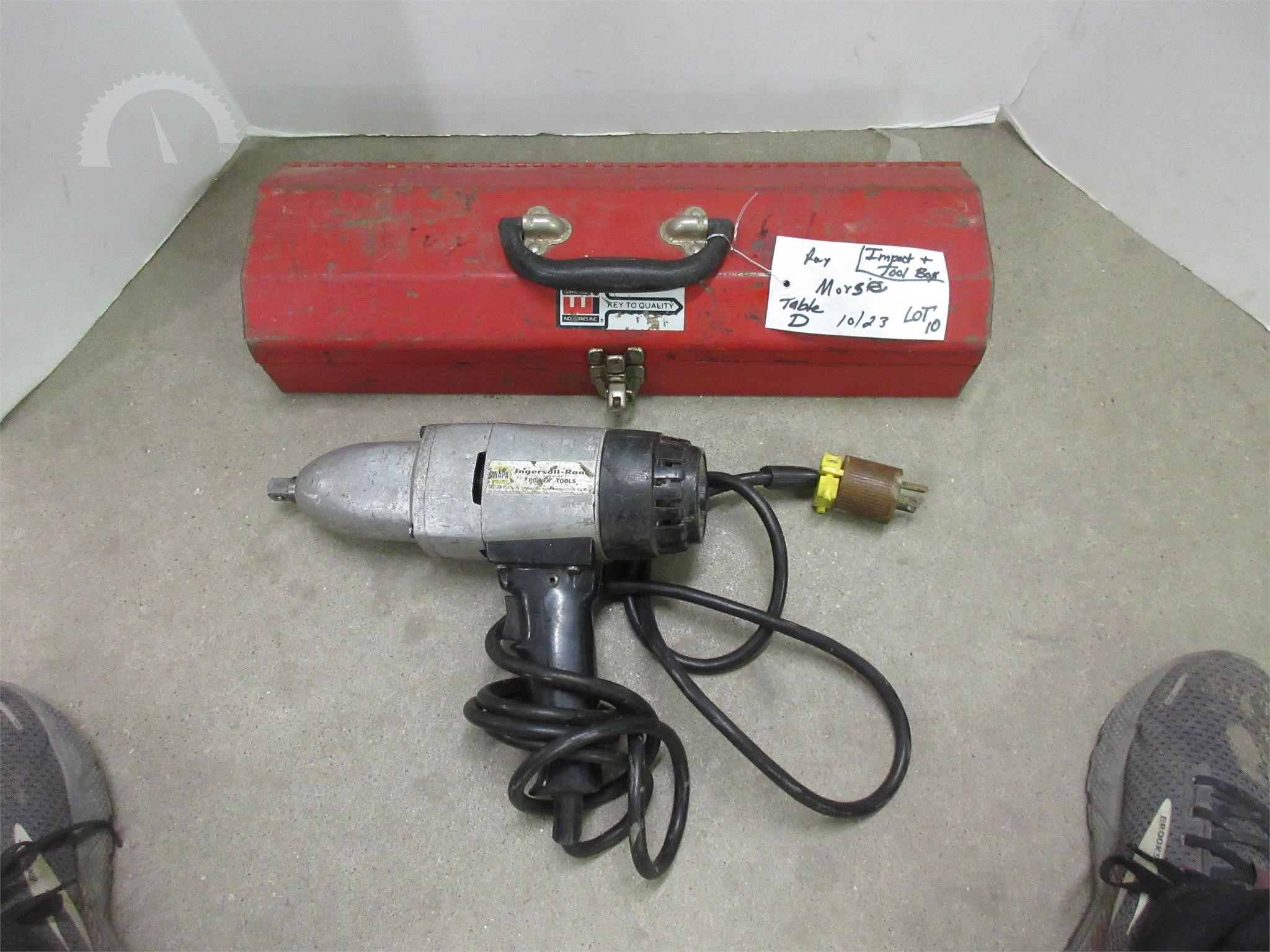 Black and Decker Electric Staple Gun Model 9700, St. Paul - West 7th Area  - Vacuum Tubes, Electronics Parts, Tools, Electrical Supplies, Drill Bits,  Hardware, Storage Cabinets, Vintage Shoe Repair and More