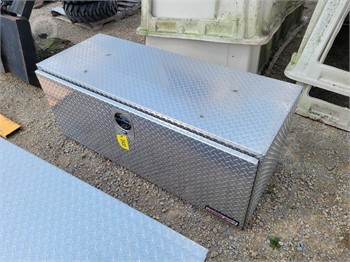 WEATHERGUARD 24"X24"X60" DIAMOND PLATE TOOL BOX Used Tool Box Truck / Trailer Components auction results