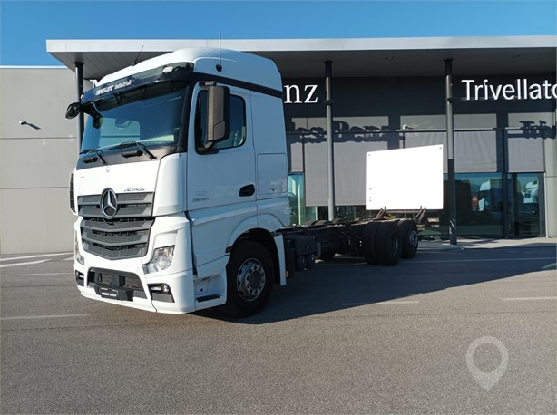 2015 MERCEDES-BENZ ACTROS 2542 Used Tractor with Sleeper for sale