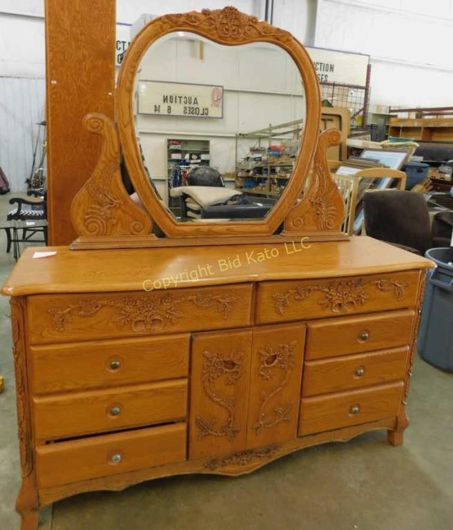 10 Drawer Cedar Lined Solid Oak Dresser W Mirror Bid Kato