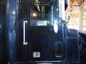 1994 FREIGHTLINER FLD120 Used Door Truck / Trailer Components for sale