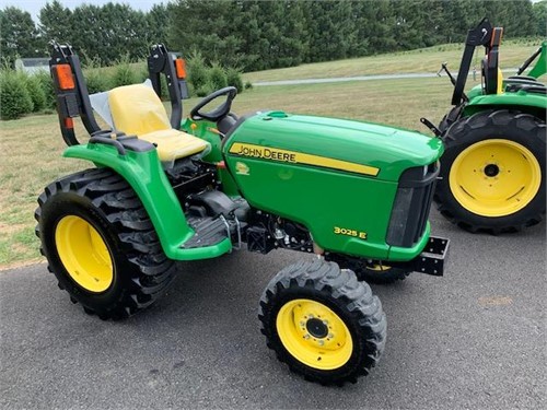 Less Than 40 Hp Tractors For Sale By Quality Tractor Equipment 11 Listings Www Qualitytractor Net Page 1 Of 1