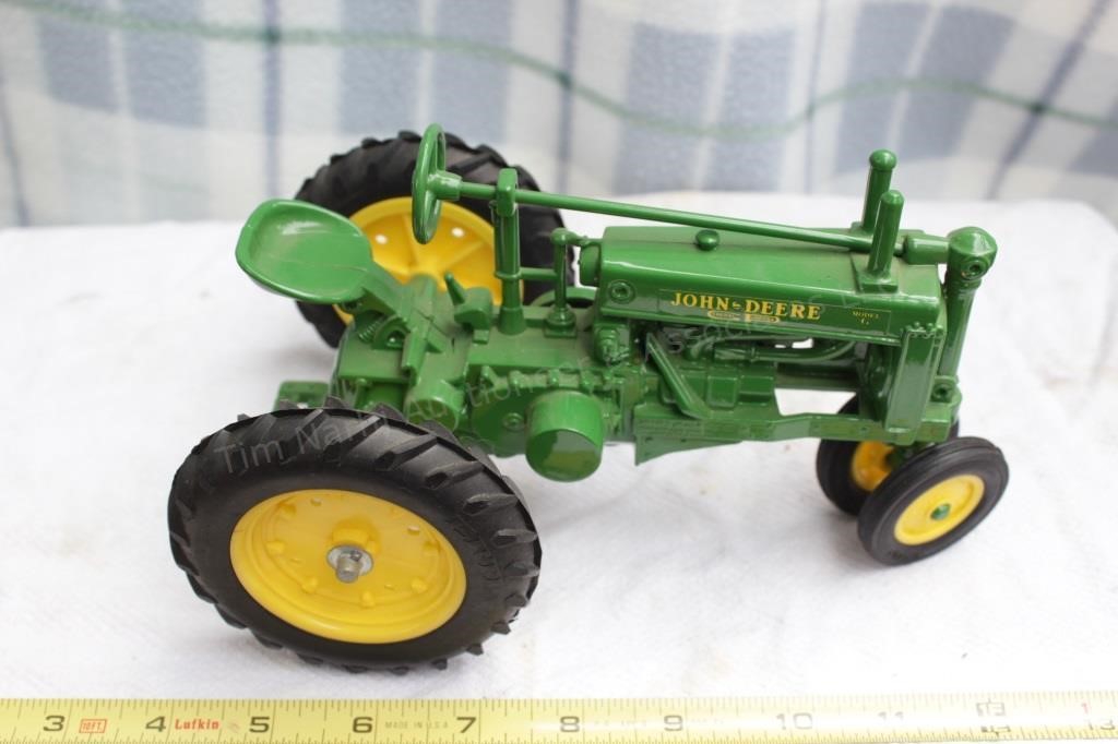 Ertl John Deere Unstyled Model G Toy Tractor Tim Narhi Auctioneer Associates