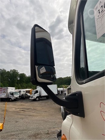 2012 FREIGHTLINER CASCADIA 125 Used Glass Truck / Trailer Components for sale