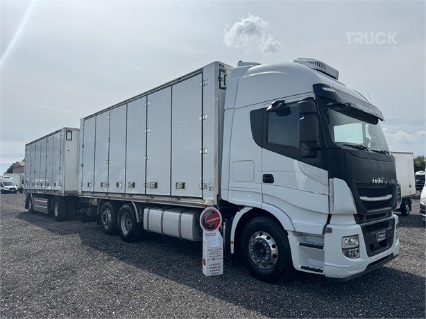 2015 IVECO STRALIS 480 Used LKW mit Anhänger zum verkauf