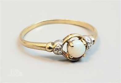 10k Yellow Gold Ladies Opal Diamond Ring Other Items For Sale 1