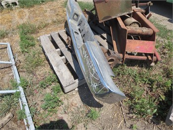 DODGE 2005 BUMPER AND RECEIVER HITCH Used Bumper Truck / Trailer Components auction results