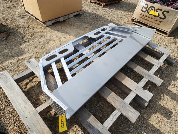 MONROE ALUMINUM BULK HEAD Used Other Truck / Trailer Components auction results
