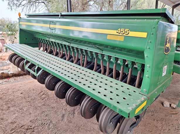 2018 JOHN DEERE 455 Used Grain Drills for sale