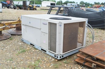 LENNOX 34000 BTU HEAT AND AIR UNIT Used Other upcoming auctions