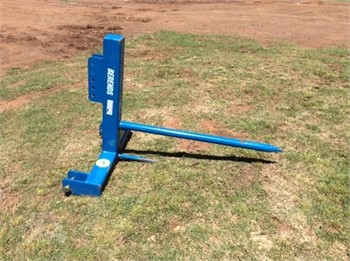 JOHN BERENDS 0285 New Bale Spear Farm Attachments for sale